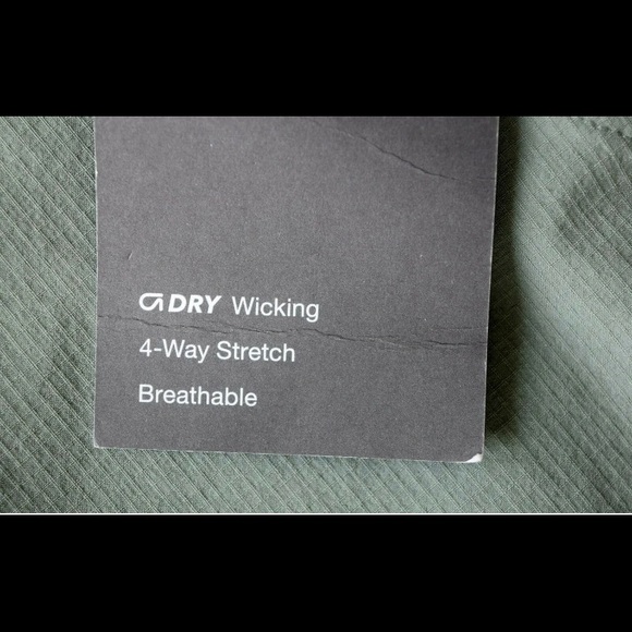 NWT GapFit  Olive green Shorts Dry Wicking 4Way stretch 4" Inseam Small - Picture 8 of 8